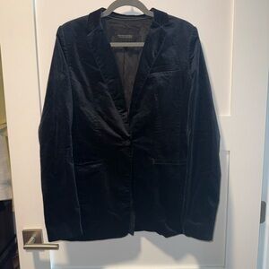 Banana Republic Black Long & Lean Velvet Blazer - size 6 Tall